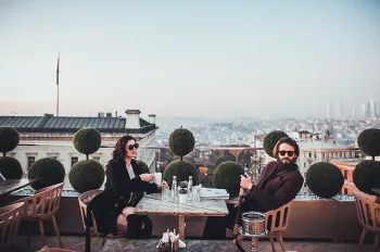 هتل ممتاز با دید دریا در منطقه Beyoglu استانبول برای فروش